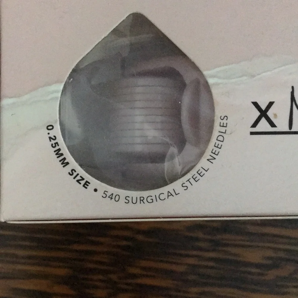/kit•sch/ cleanse ritual.25mm 540 surgical steel needles micro derma roller